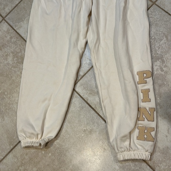 NWT! Victoria’s Secret Pink Ivy Fleece Relaxed Campus Joggers Sweatpants L - Picture 5 of 7